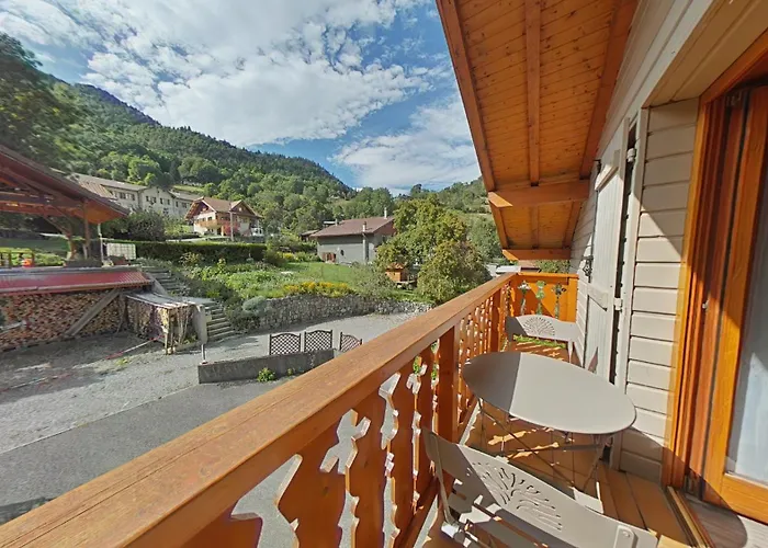 T2 Tout Confort Avec Balcon Au Calme Entre Lac Et Montagne