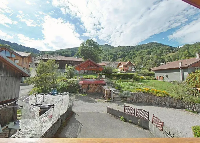T2 Tout Confort Avec Balcon Au Calme Entre Lac Et Montagne
