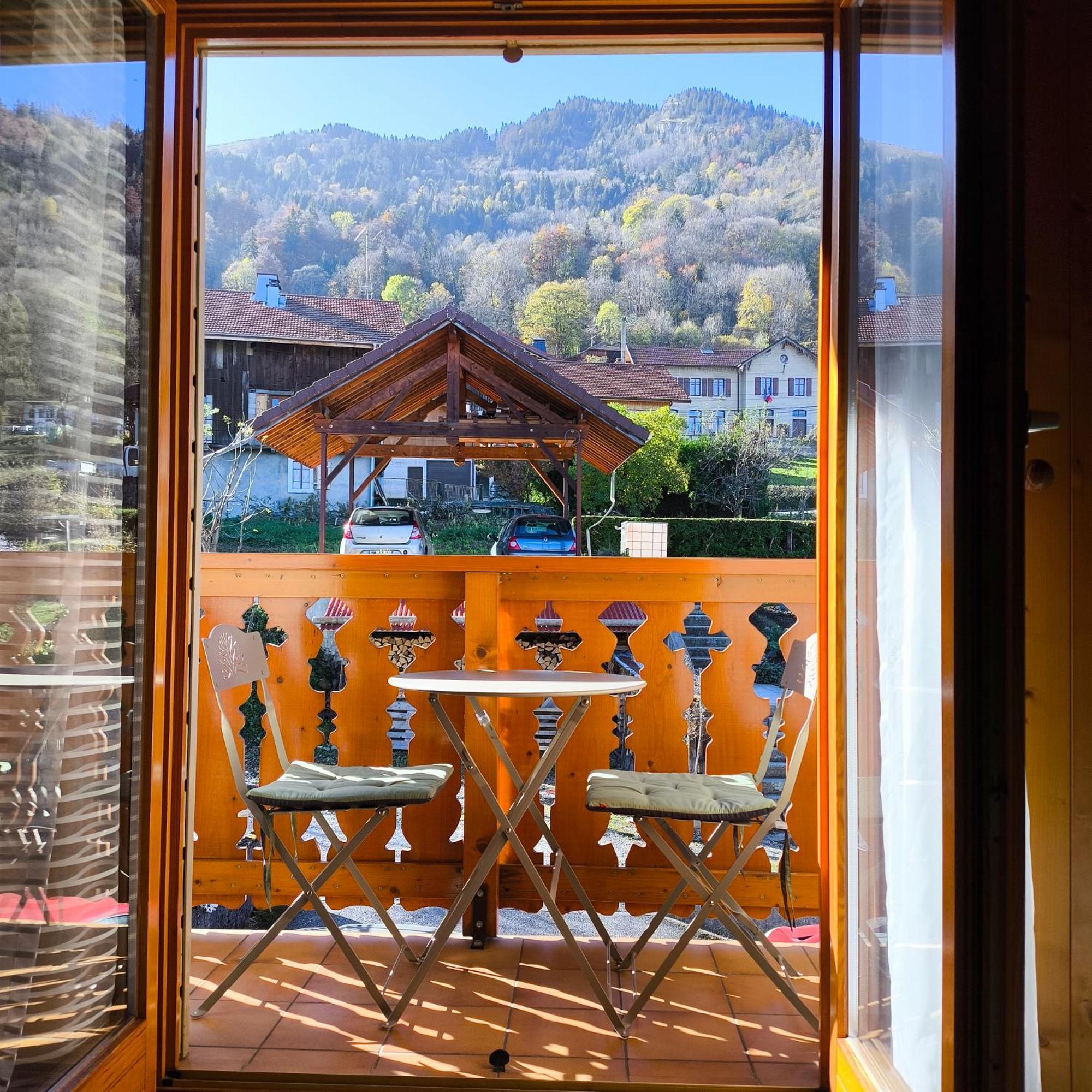 T2 Confort Avec Balcon Au Calme Entre Et Montagne